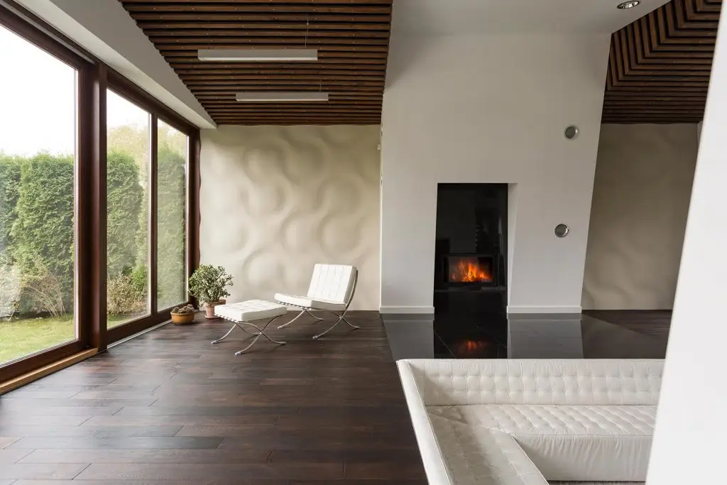space-of-a-modern-house-P9C8JAJ.jpg